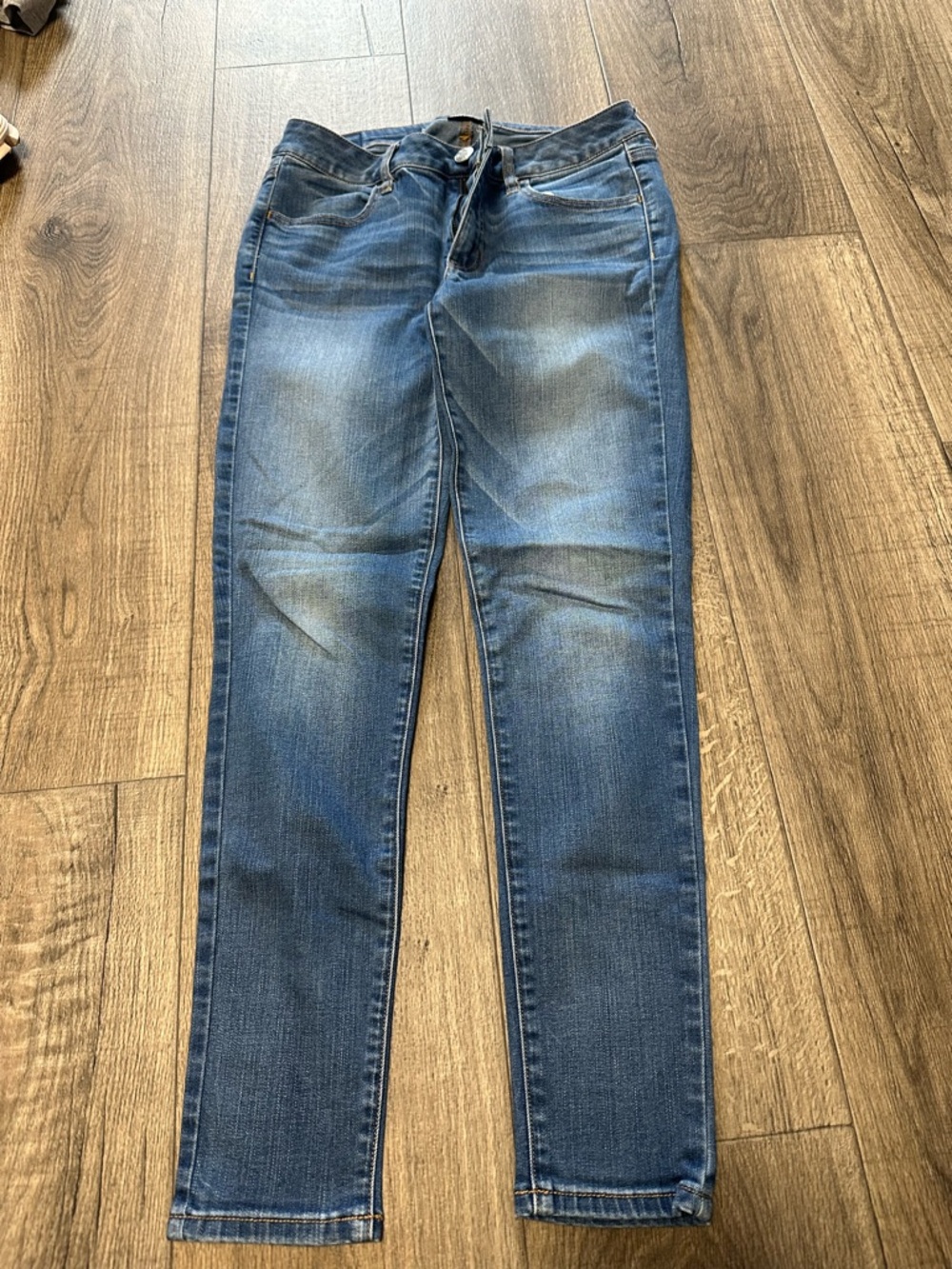 American Eagle Outfitters Women's Blue Jeggings - Faded Mid Wash